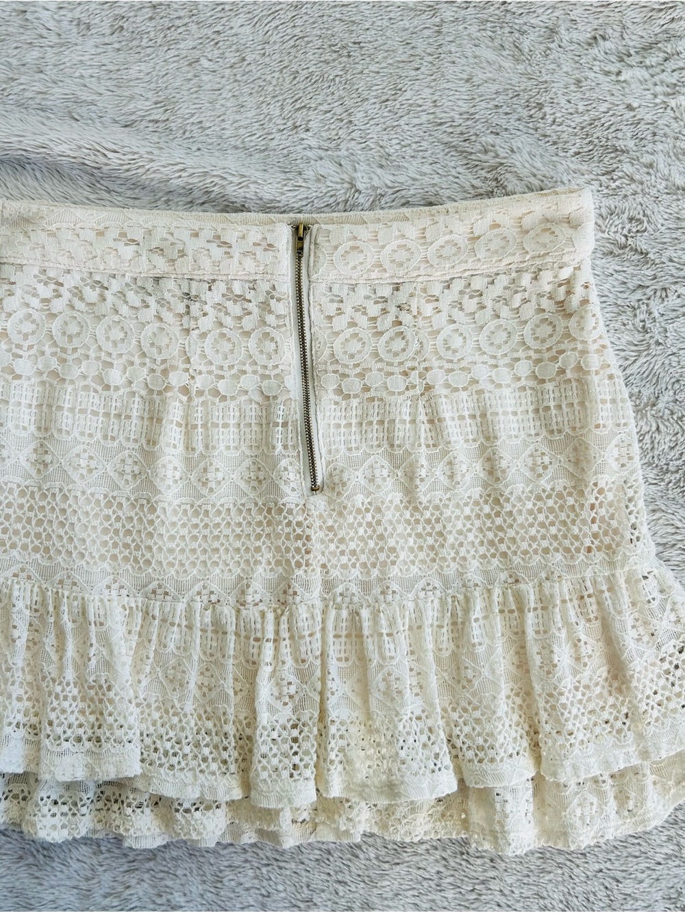 Vintage Forever 21 Babydoll Cream Lace Low Rise Miniskirt Size M - Picture 5 of 9